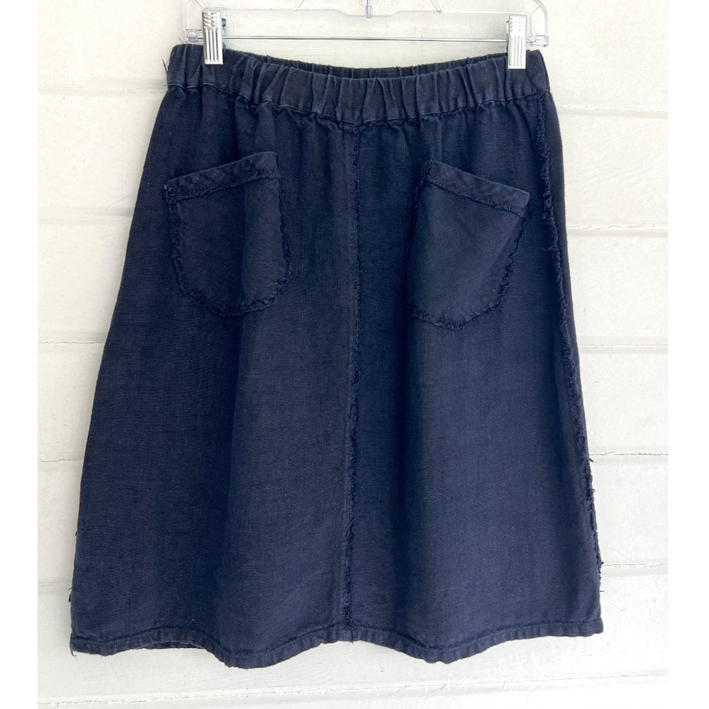PIP-SQUEAK CHAPEAU  100% Linen Short Skirt with Front Pockets in Dark Navy- M